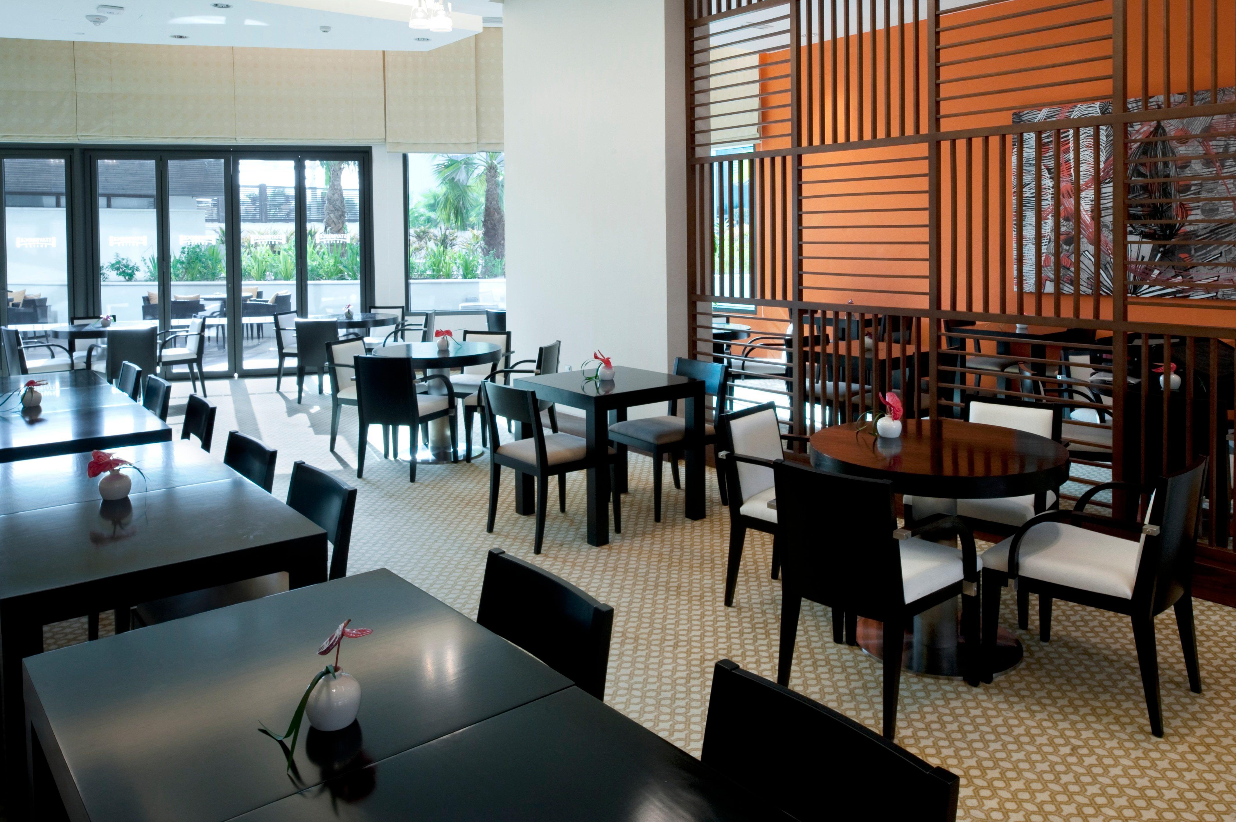 Staybridge Suites Yas Island Abu Dhabi, An Ihg Hotel Restaurant photo